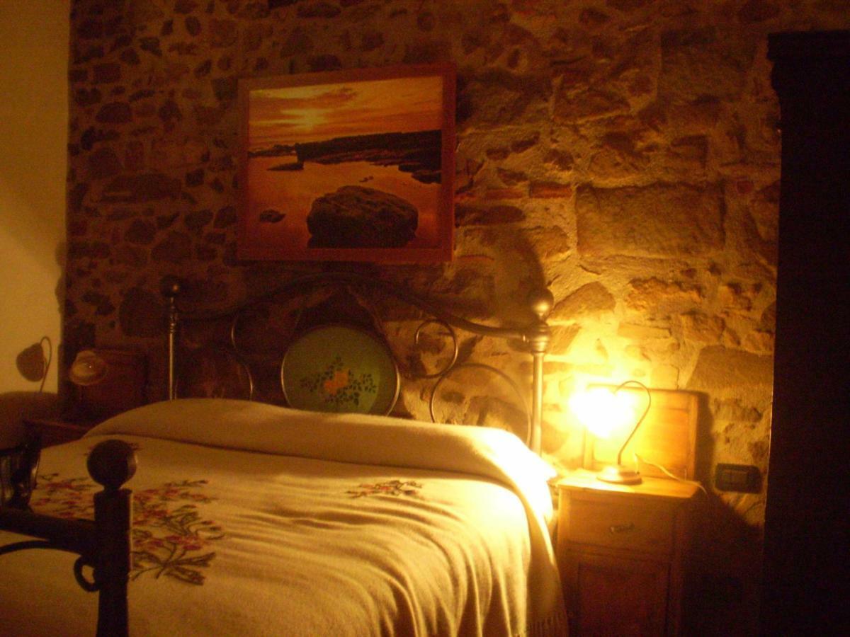 Ferienwohnung La Casa Di Antonella Vetulonia Exterior foto